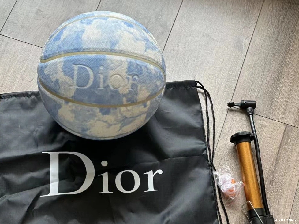 BASKETBALL DIOR 0723
